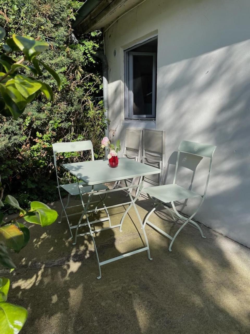 Maisonnette Dans Jardin Partage Bois-Colombes Exteriör bild